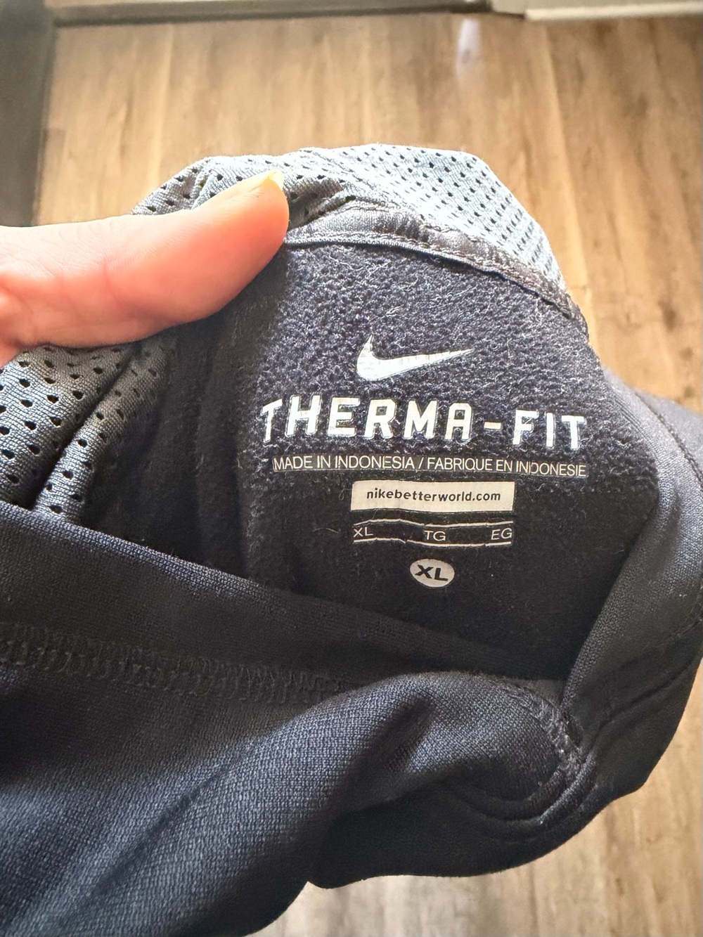 Nike Black Performance Therma-FIT Pullover Hoodie with White Swoosh

0017 - Picture 4 of 4